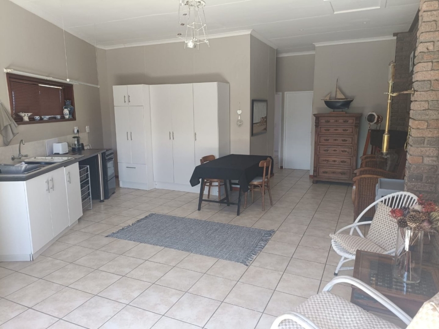 5 Bedroom Property for Sale in De Bakke Western Cape